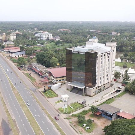 Essentia Manipal Inn Udupi Bagian luar foto